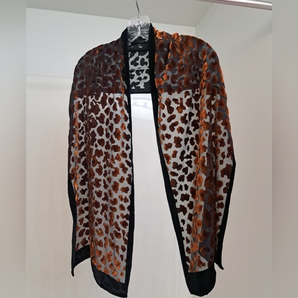 Unknown Accessories - Leopard Print Sheer Scarf
